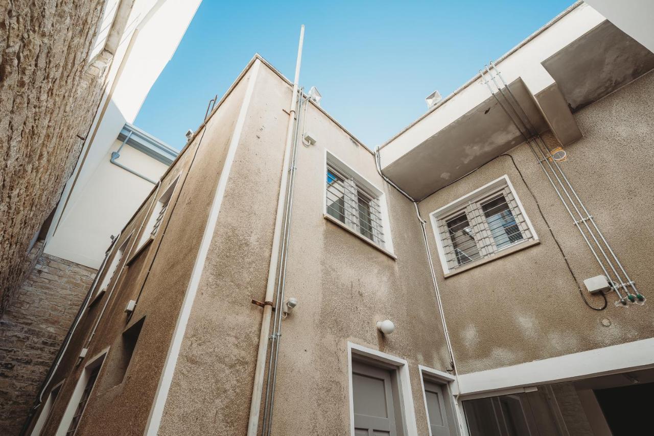 Eins Rooms - City Center Limassol Zewnętrze zdjęcie