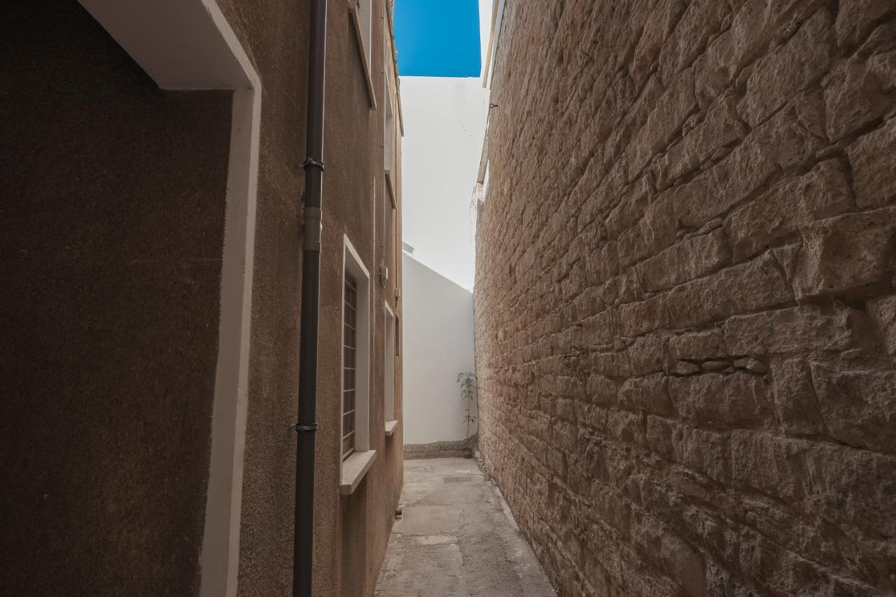 Eins Rooms - City Center Limassol Zewnętrze zdjęcie